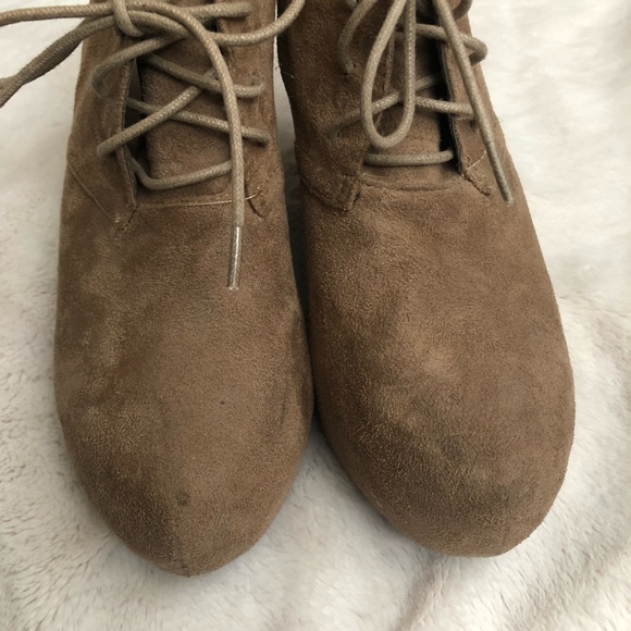 ❌SOLD❌ Tan Suede Tie Up Charlotte Russe Wedges - Picture 12 of 16